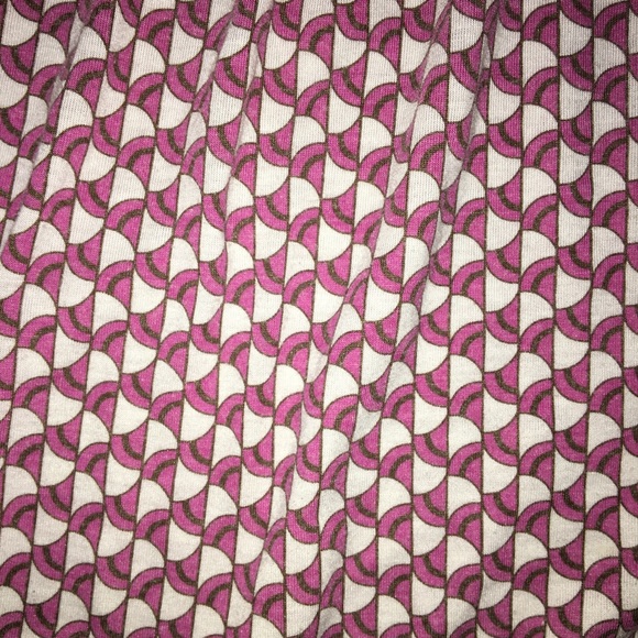 Very Unique Pink/White Cone patterned Top Size 1X - Picture 7 of 7